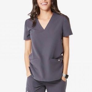 Figs Casma Three Pocket Scrub Top